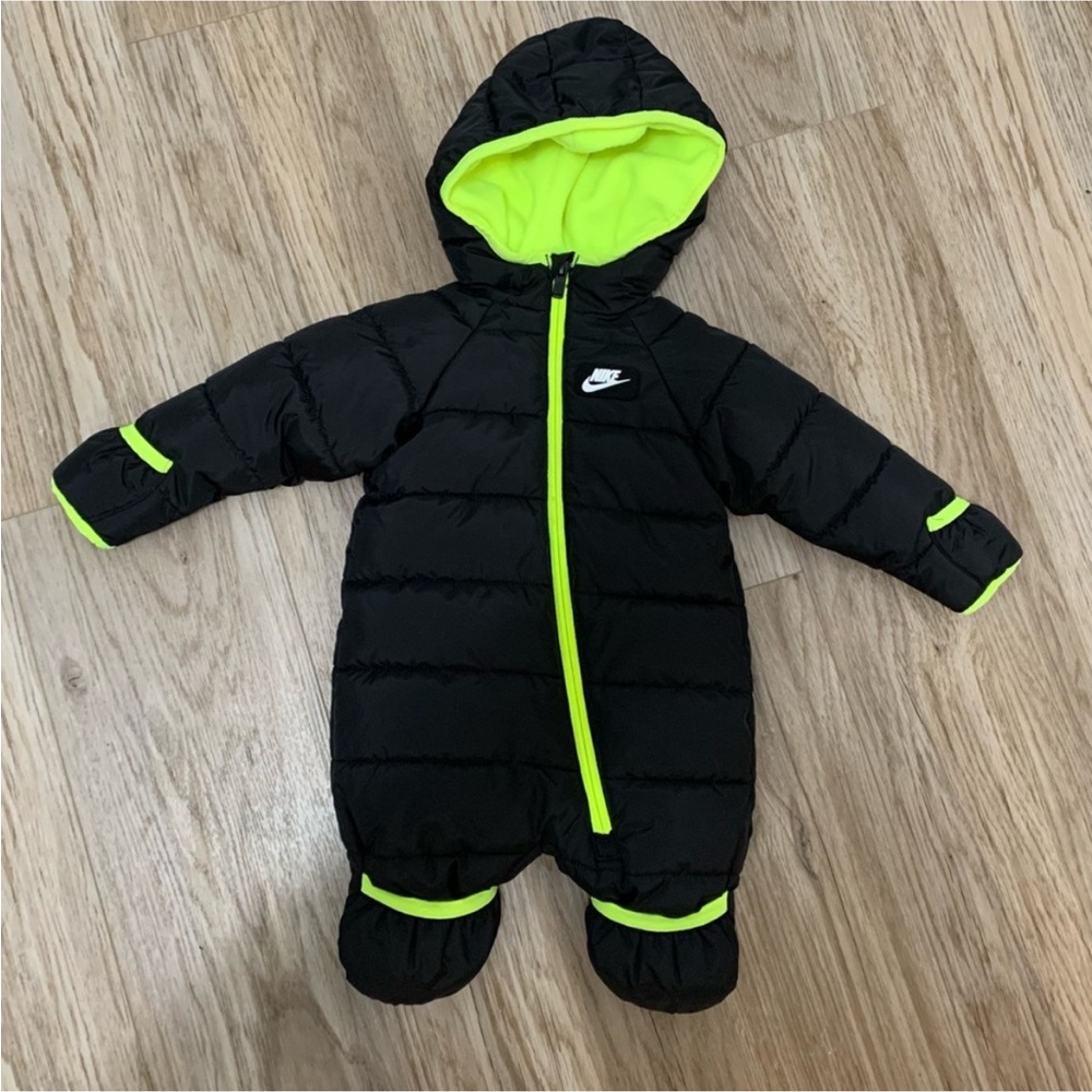 Nike Baby Puffer Snowsuit Swoosh Hooded - 3 month